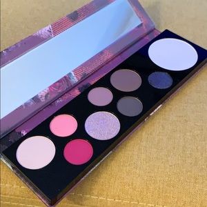 MAC Risk Taken Palette- BRAND NEW